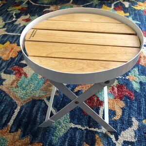 WHITE METAL AND WOOD FOLDING BEVERAGE DISPENSER STAND